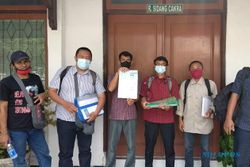 Merasa Dipecat Sepihak, 15 Karyawan Gugat Perusahaan Makanan di Madiun