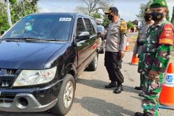 Puluhan Kendaraan Berpelat Luar Kota Diperiksa di Daerah Perbatasan Wonogiri