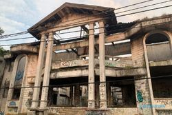 Rumah Hantu Darmo Yang Terkenal Angker di Surabaya Dilelang, Tertarik?