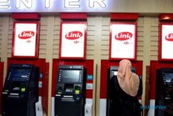 Waduh, Cek Saldo dan Tarik Tunai di ATM Link Tak Lagi Gratis per Bulan Depan