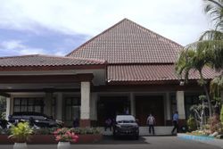 Wow, Wali Kota Semarang Bawakan Hidangan Lebaran Buat Para Pasien Covid-19