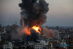 Polisi Israel Serang Jemaah Masjid Al-Aqsa, Gaza Luncurkan Roket ke Israel