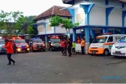 30 Unit Mobil Ambulans Kumpul di Terminal Tegalgede Karanganyar, Ternyata Ini Yang Dilakukan