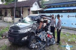 Kecelakaan Beruntun di Tol Boyolali: 2 Penumpang Mobil yang Disopiri Warga Laweyan Solo Meninggal