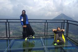 Instagramable! Wisata ke Awang-Awang Sky View Gunung Telomoyo Magelang Bikin Serasa Melayang