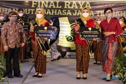 Selamat, Asyif dan Zalfaa Terpilih Jadi Duta Bahasa Jawa Tengah 2021