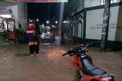 Sungai Garuda Sragen Meluap, 4 Jam Banjir Genangi Wilayah 3 Desa/Kelurahan