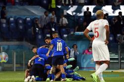 Italia 3-0 Swiss: Menang Lagi, Gli Azzurri Lolos Duluan