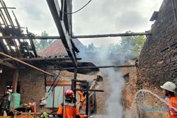 Rumah Warga Harjosari Karanganyar Ludes Terbakar, 5 Orang Mengungsi
