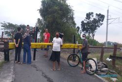 Perlintasan KA Tempat Petani Prambanan Klaten Tertabrak KRL Langsung Ditutup Permanen, Warga Protes