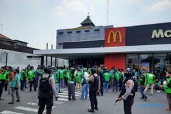 Borong BTS Meal, ARMY Indonesia Kumpulkan Donasi Rp29 Juta untuk Driver Ojol