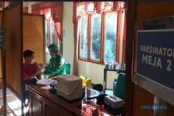 Cerita Peserta Vaksinasi Massal di Klaten: Tensi Melonjak Gegara Napas Ngos-ngosan, Akhirnya Plong Usai Disuntik