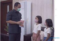 Wali Kota Semarang Puji 2 Bocah yang Nyumbang Nakes dari Jualan Tali Masker