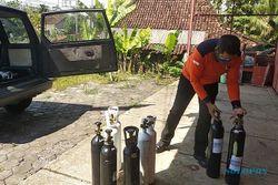 Salut! Sukarelawan Pengantar Oksigen di Wonogiri Ini Tak Patok Tarif: Bayar Seiklhasnya