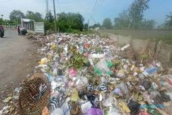 TPS Bagan Sragen Sering Overload & Timbulkan Bau Busuk, Warga Ancam Tutup Paksa
