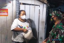 Malam-Malam Kapolres dan Dandim Klaten Antarkan Bantuan ke Rumah Warga Terdampak Pandemi