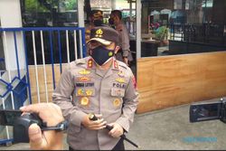 Hari Pertama PPKM Darurat, Kapolda Jateng Pantau Penyekatan di Prambanan Klaten
