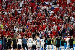 Jumlah Penonton Euro 2020 Abaikan Prokes, UEFA Dikecam