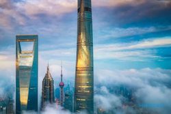 Diklaim Hotel Tertinggi Di Dunia, Berapa Tarif J Hotel Shanghai Tower?