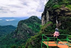 Gunung Lanang, Perpaduan Antara Surga dan Kisah Mitos