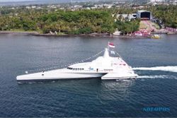KRI Golok 688 Kapal Trimaran Baru Andalan TNI AL
