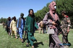 Viral Gaya Busana Taliban, Harganya Ditaksir Sampai Rp100 Juta