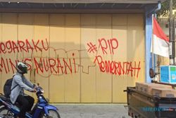 Saran Warga Solo: Pelaku Vandalisme Dihukum Coret-Coret Rumah Sendiri