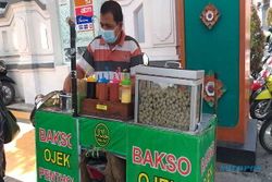 Laris Manis, Bakul Cilok di ATM Bank Jateng Samsat Klaten Kantongi Rp500.000/Hari