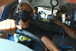 Unik, Mobil Angkot di Malang Disulap Menjadi Studio Podcast Keliling