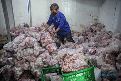 Bantuan Ayam Segar untuk Warga Terdampak Pandemi di Kabupaten Bandung Jawa Barat