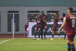 Liga 1 2021-2022 : Borneo FC Tundukkan Persebaya Surabaya 3-1