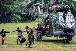 Evakuasi Tenaga Kesehatan Korban Penyerangan KKB di Pegunungan Bintang Papua