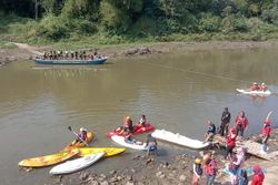 2 Mitos Kepercayaan Masyarakat ini Bikin Sungai Bengawan Solo Kian Kotor