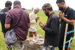 Tol Solo-Jogja: Umat Hindu di Klaten Berharap Yoni Tak Dipindah
