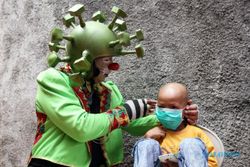 Atraksi Badut Hibur Anak Penyitas Kanker di Bandung