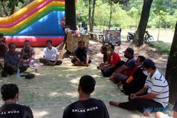 Ditemui Legislator, Ini Unek-unek 15 Pedagang di Taman Harmoni Sragen