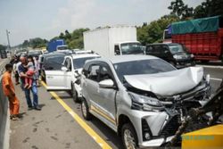 Ini Penyebab Kecelakaan Beruntun di Tol Jakarta-Cikampek