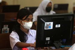 Sarana Tak Memadai, Siswa 6 SMP Solo Harus Numpang ANBK di Sekolah Lain