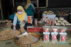 Melihat Produksi Makanan Ringan di Glodogan Klaten, Tembus Pasar Ekspor