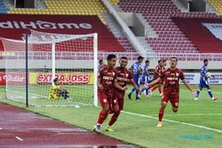 Persis Solo Tundukkan PSCS Cilacap 2-0, Ini Foto-Foto Pertandingan