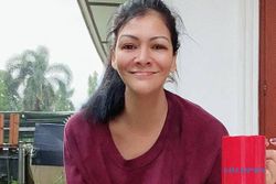 Tumor Pecah, Melanie Subono Jalani Operasi Pengangkatan Rahim