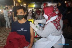 63 Orang Terjaring Vaksinasi di Sentra PKL Taman Kartini Sragen