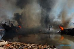 Belasan Kapal Nelayan Hangus Terbakar di Tegal, Begini Kondisinya