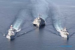 Kapal Perang Indonesia & Amerika Serikat Parade CARAT 2021 di Laut Jawa