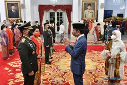 Foto-Foto Presiden Lantik Jenderal Andika Perkasa sebagai Panglima TNI