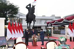 Presiden Resmikan Tugu Api Semangat Indonesia Merdeka di Kemhan
