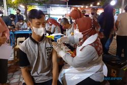 Jemput Bola, Pemkab Sragen Gelar Vaksinasi di Sentra Kuliner