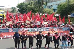 Tuntut UMK Naik 16%, Buruh Jateng Ancam Geruduk Istana Presiden