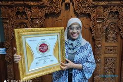MM FEB UNS Solo Raih Indonesia Digital Popular Brand Award 2021