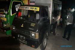 Tabrak Lari Pemotor di Karangpandan, Sopir Mobil Boks Menyerahkan Diri
